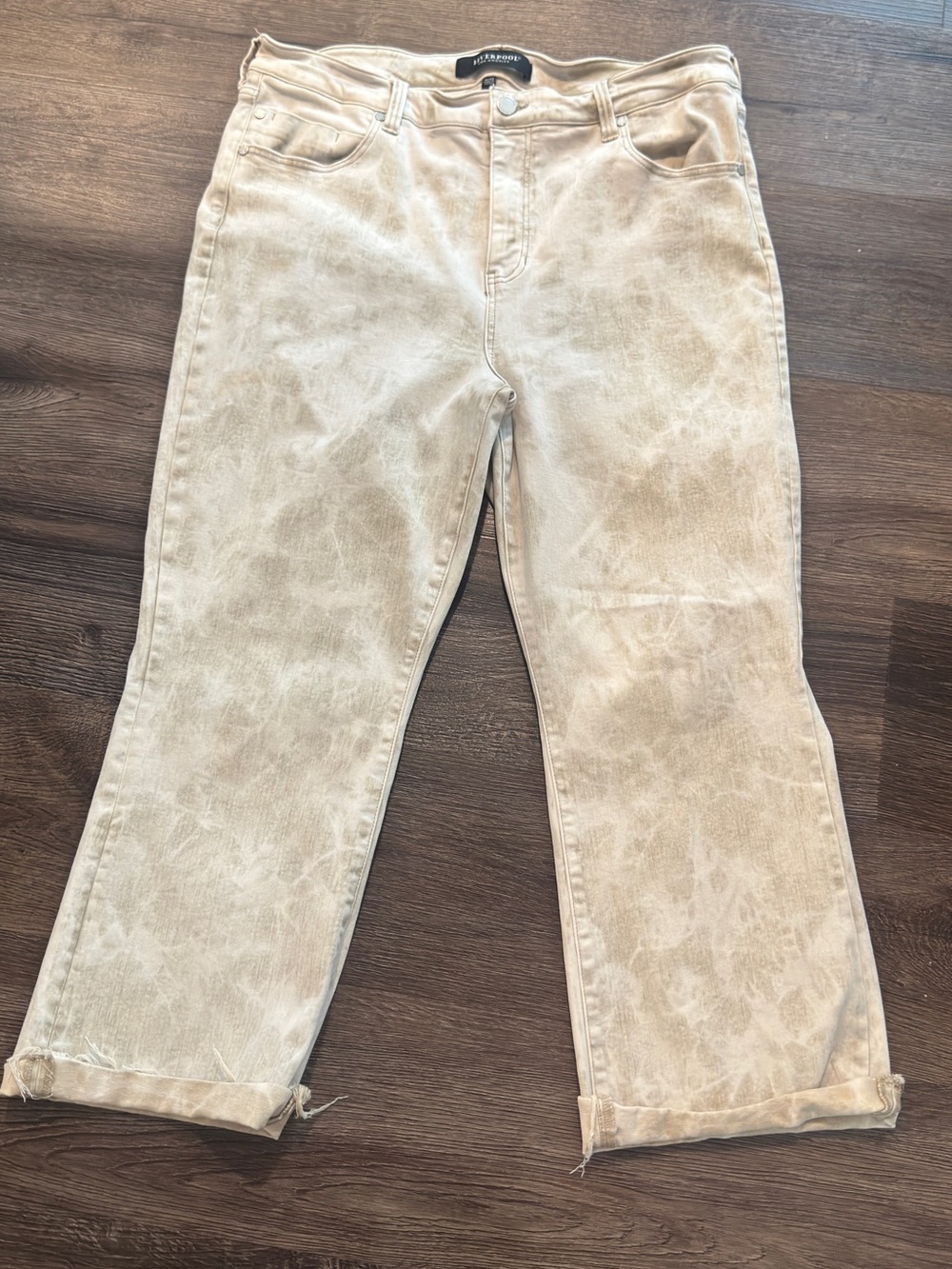 Liverpool Cream Washed crop Jeans. Sz 16/33